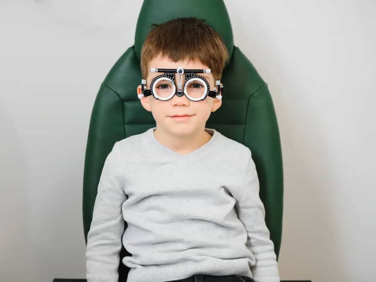 Miopia nei bambini, alcuni cibi riducono i rischi